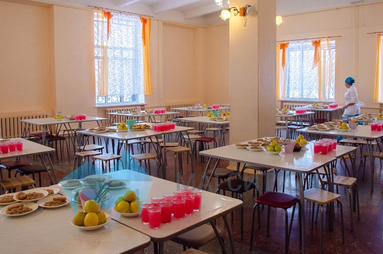 Каким школьникам положено бесплатное питание