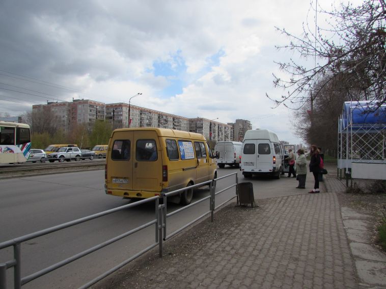 В Магнитогорске у женщины вытащили телефон в маршрутке
