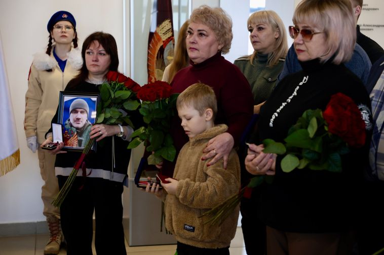 В администрации города передали государственные награды семьям военнослужащих, погибших при исполнении воинского долга в ходе специальной военной операции