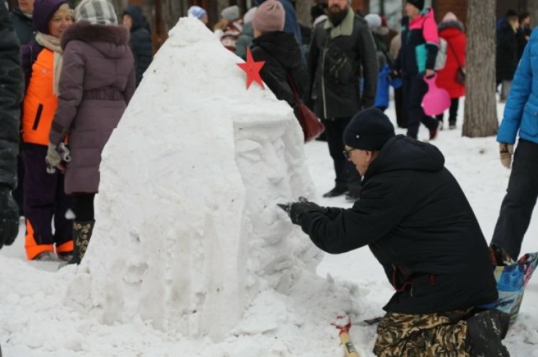 Снежно и весело: жителей и гостей города в Экологическом парке ждёт праздник «Всемирный день снега»