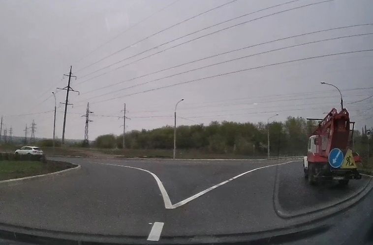 В Магнитогорске водителей возмутила новая разметка кругового движения ...