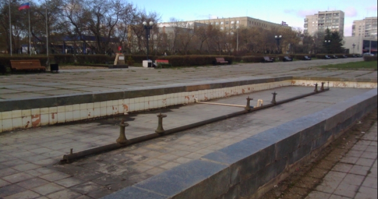 v magnitogorske etim letom struyami vody zaigrayut na dva fontana bolshe novosti magnitogorska magsiti74