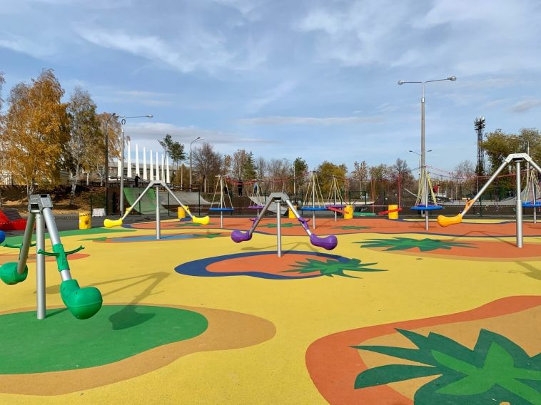 Такого формата еще не было»: в городе устанавливают современную детскую  площадку - Новости Магнитогорска - Магсити74