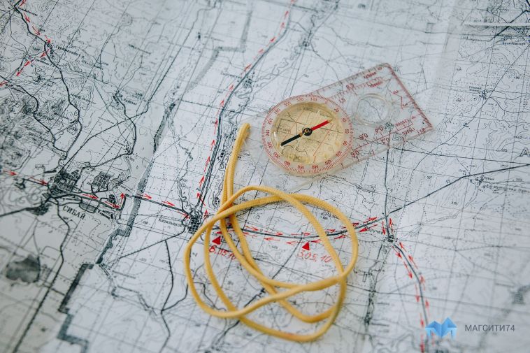 Китти Янгтың барлық порносы Жас келіншекті қара жігіт сиқырлайды