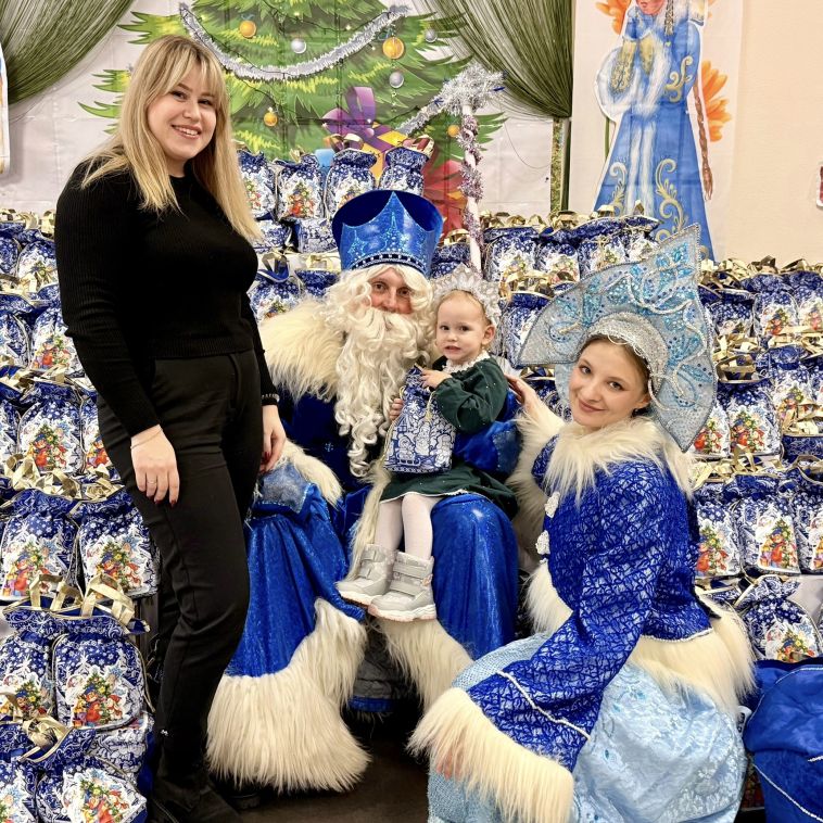 В Управлении МВД России по городу Магнитогорску открылась резиденция Деда Мороза