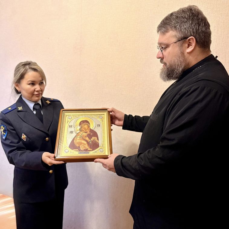 Следователи Магнитогорска вернули владельцу похищенную икону