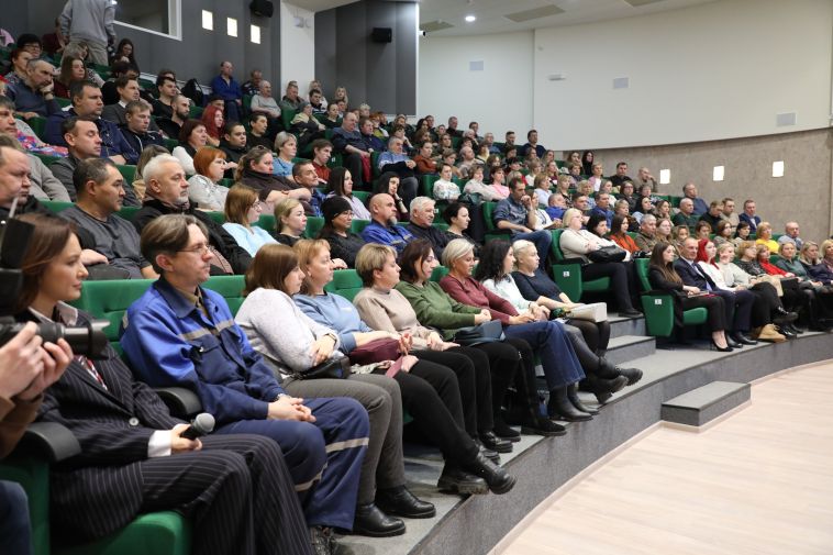 Глава города Сергей Бердников встретился с сотрудниками треста «Водоканал»