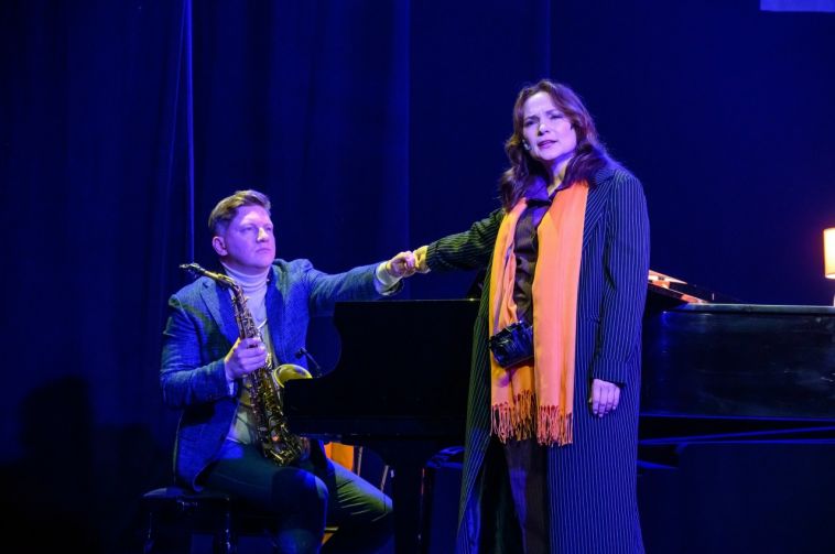 13 апреля в рамках Фестиваля искусств «Град металла и музыки» прошёл спектакль московских артистов «Каждый выбирает для себя»