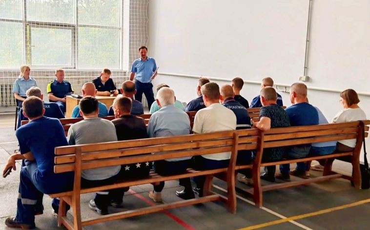 Сотрудники Госавтоинспекции провели рабочую встречу с работниками АО «Прокатмотаж»