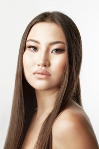 №8 Сабина Хасенова