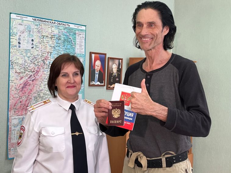 Американец, переехавший в Магнитогорск, получил российское гражданство
