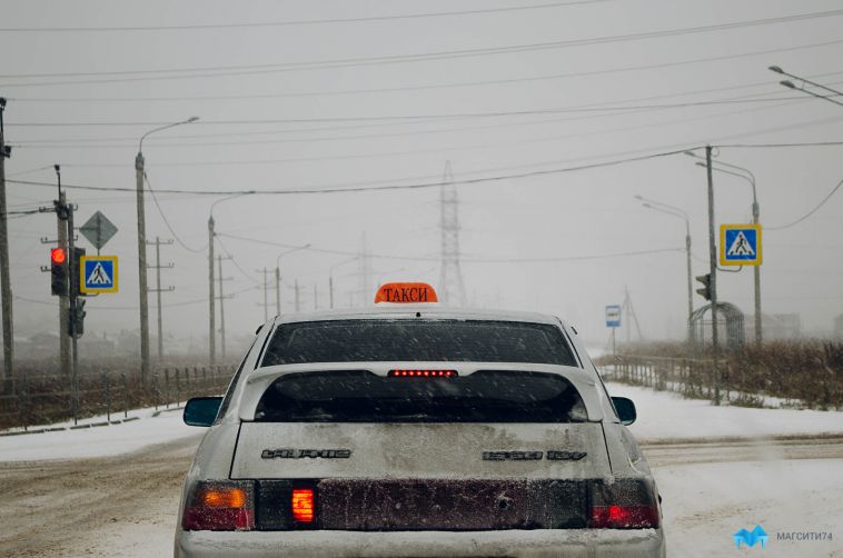 Судимым россиянам хотят запретить работу в такси