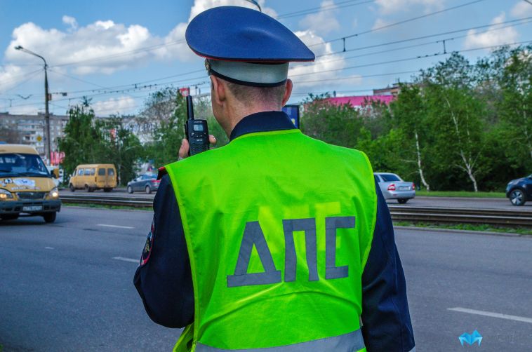 В Магнитогорске сотрудники ГИБДД открыли огонь, чтобы остановить пьяного водителя