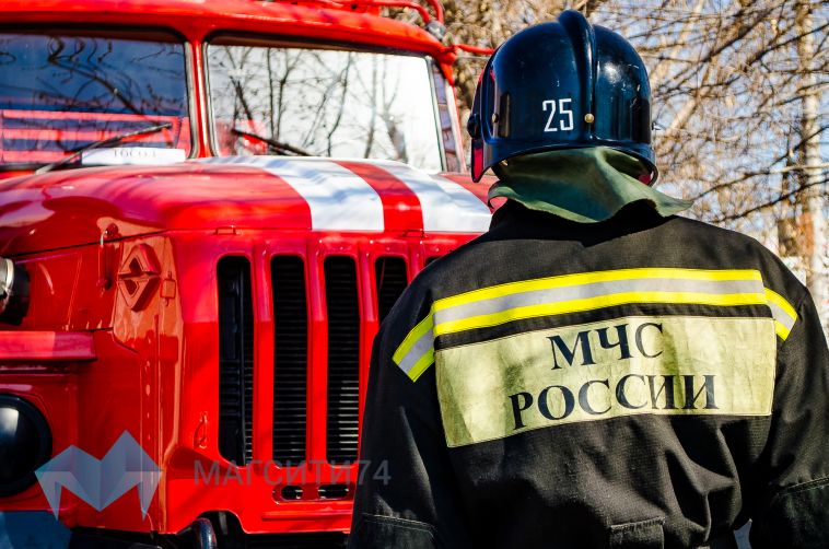 Водитель получил ожоги: в Магнитогорске сгорел автомобиль
